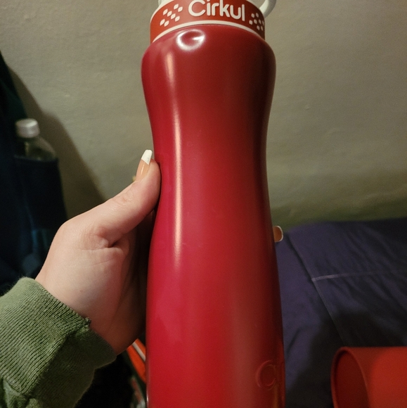 Limited Edition: 22oz. Cirkul Fire Bottle Drop - Picture 5 of 7